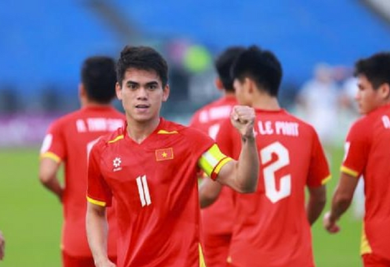 Khuất Văn Khang đặt mục tiêu đánh bại Malaysia cùng tuyển Việt Nam